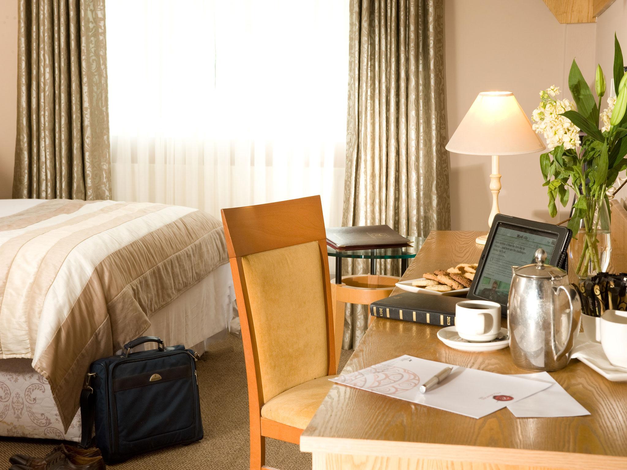 Great National Commons Inn Hotel Cork Ngoại thất bức ảnh